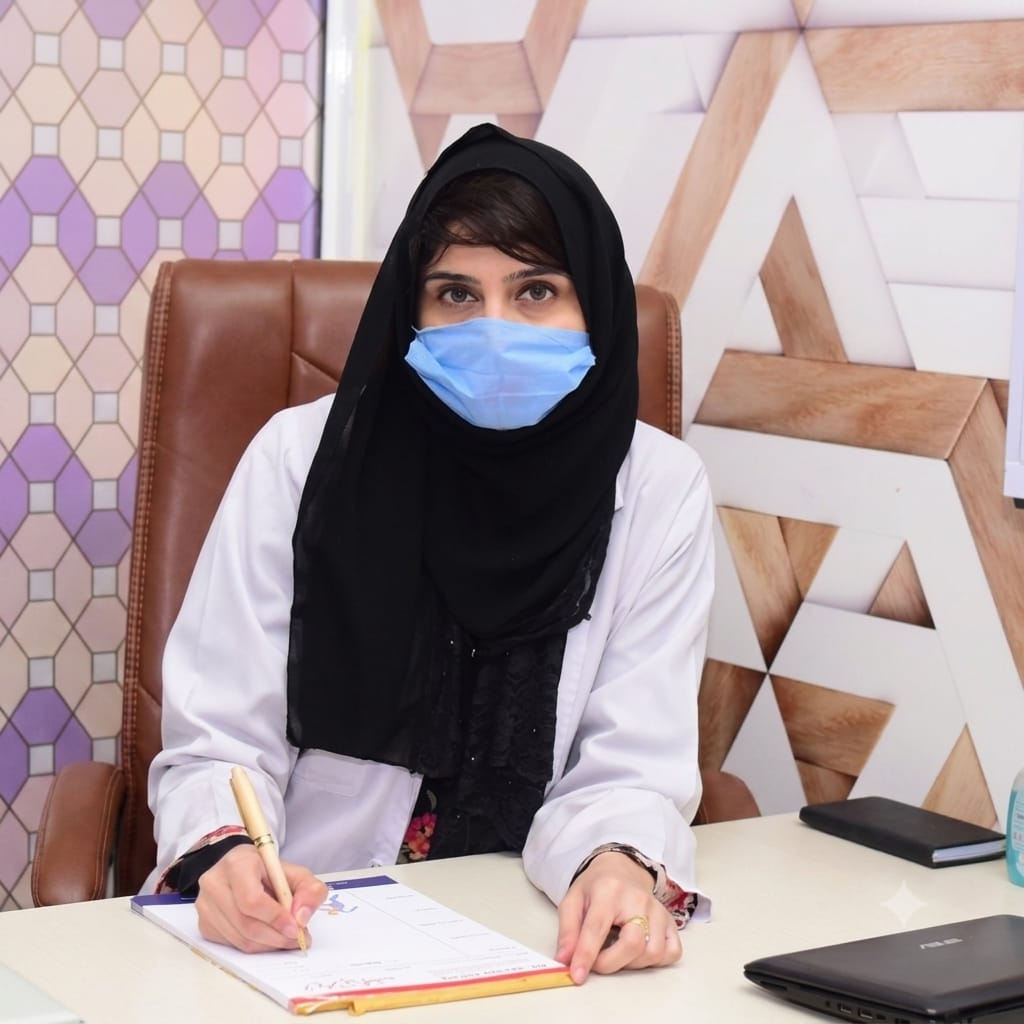 Dr. Ayesha Gilani DPT Physiotherapist Gilani Pain Relief Center Mian Channu